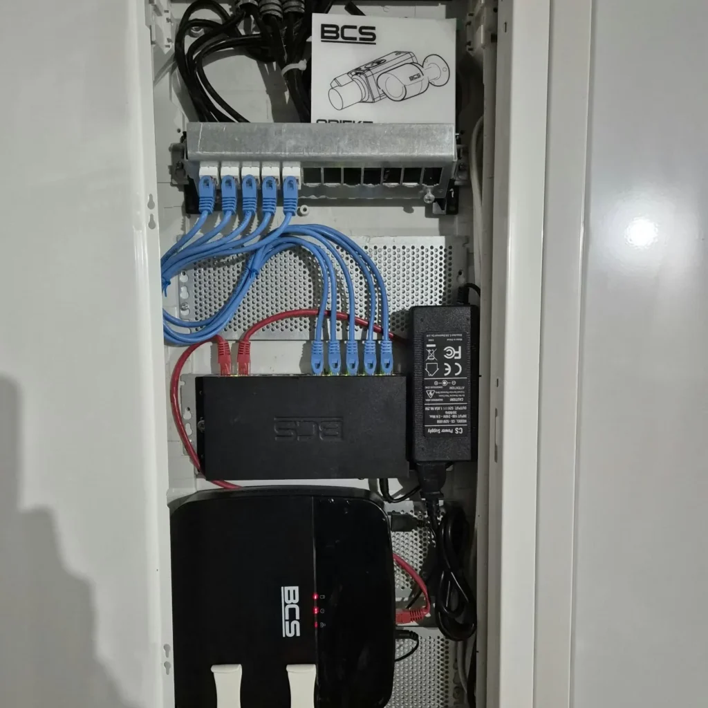 rozdzielnica multimedialna emwu electro